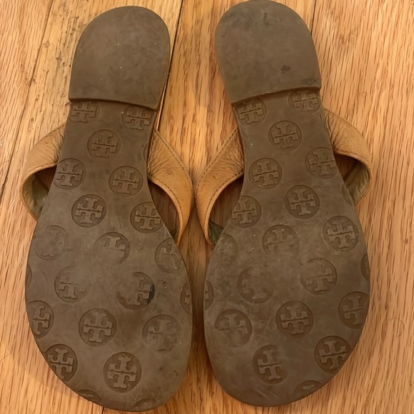 Tory Burch Thora Sandals - Picture 5 of 8